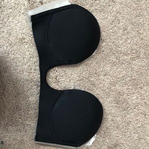 Strapless bra